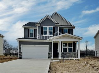 218 Deanscroft Dr, Pickerington, OH 43147