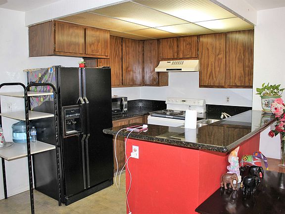 2nd image of 25011 Peachland Ave Unit 129