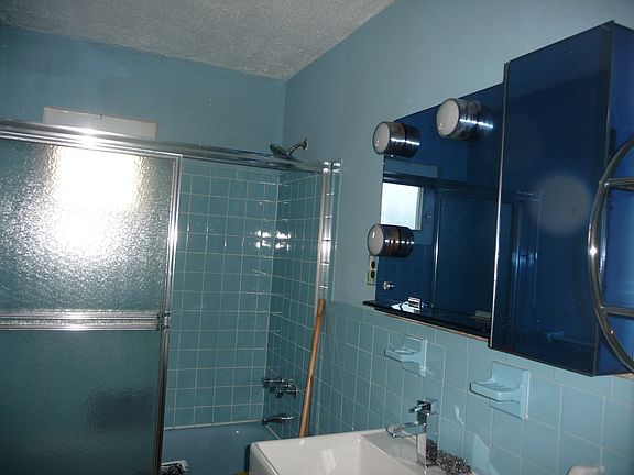 2nd image of 2548 Gerritsen Ave
