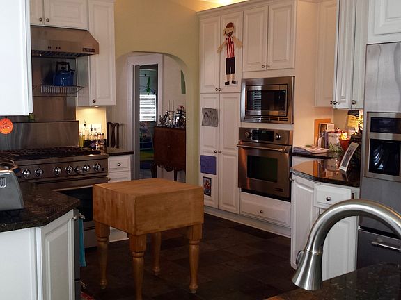 3rd image of 3203 W Granada St