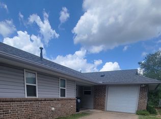 1808 W University St, Shawnee, OK 74804