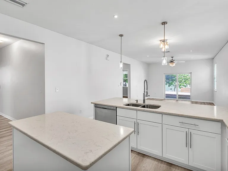4810 Halls Mill Xing — Photo 14