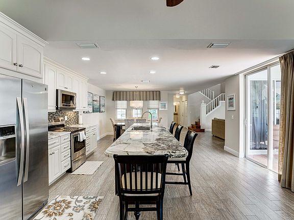 Home For Sale In Pga National