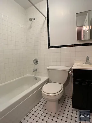 Rented by Bond New York | media 11