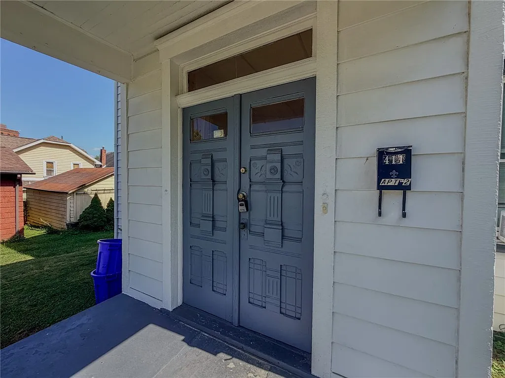 2 bed, $1,100 — Photo 2