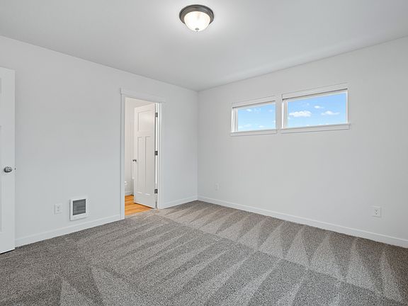 2nd image of 2202 Dejong Dr #D