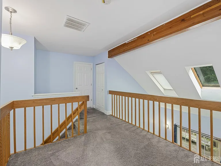 1609 Mulberry Ct — Photo 24