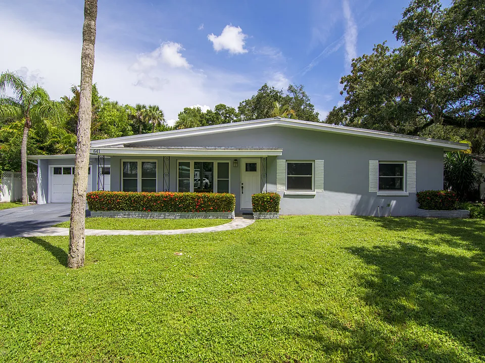 641 Bougainvillea Ln
