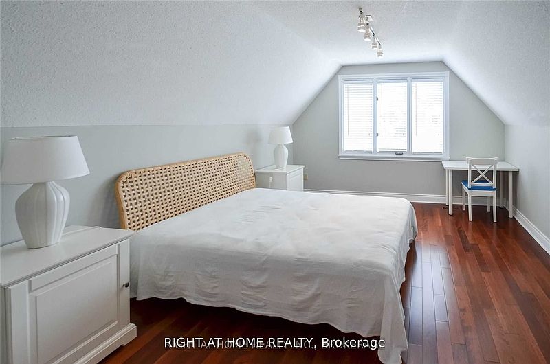 Toronto House for rent - 4 Bedrooms — photo 13