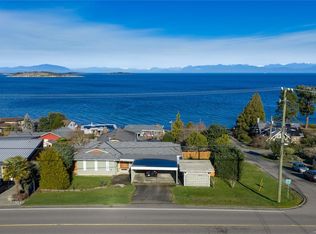 7158 Dickinson Rd, Lantzville, BC V0R 2H0