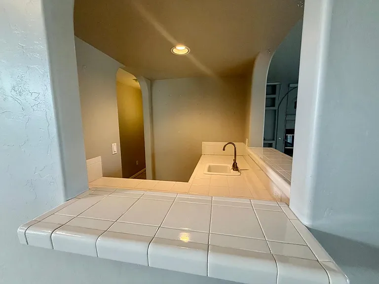 11018 N Mountain Breeze Dr — Photo 5