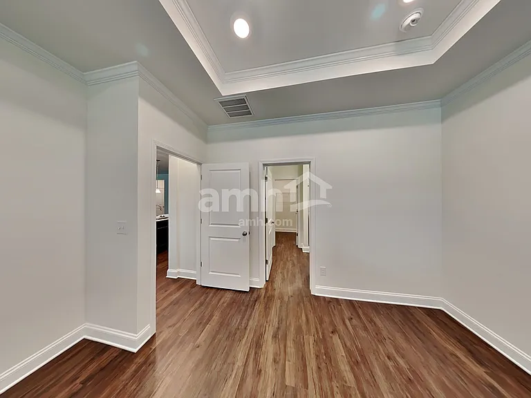 561 Rivermist Dr — Photo 10