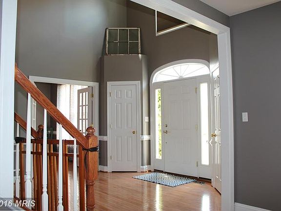 3rd image of 11400 Fox Chase Ct