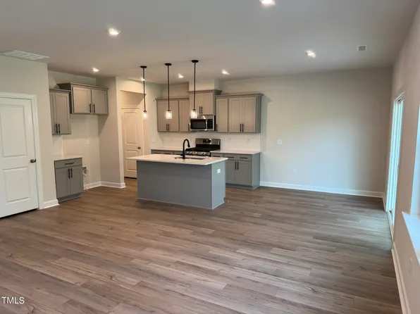 612 Brittany Ct, Durham, NC 27703