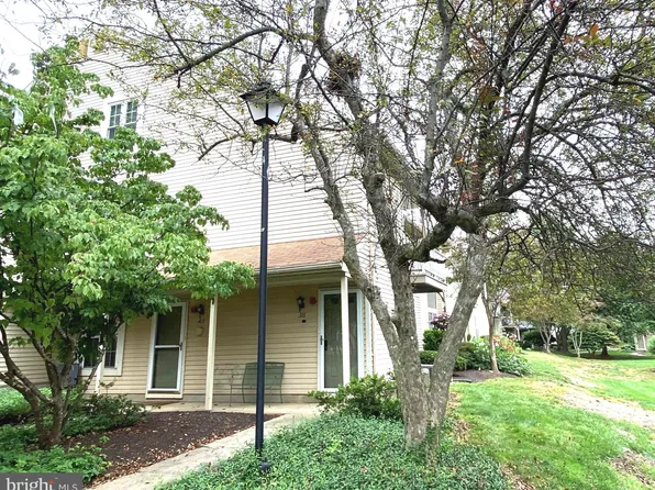 316 Society Pl, Newtown, PA 18940