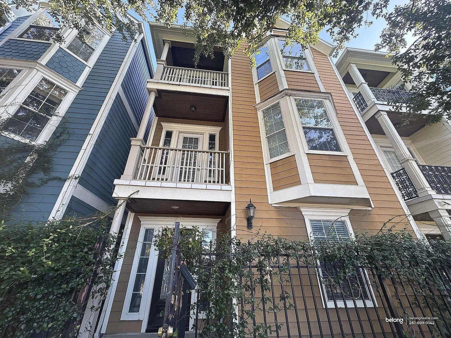 3 bed, 3.5 bath, $2,900 — Photo 1