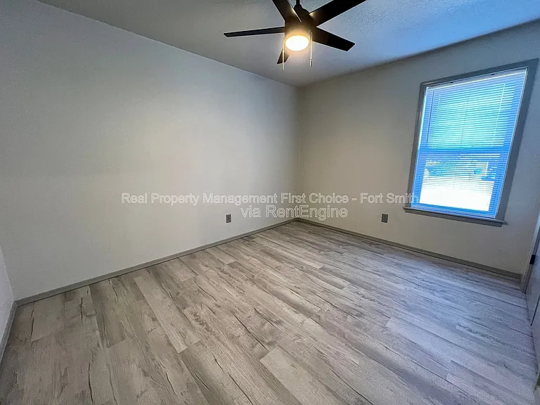 1709 Brooken Hill Dr — Photo 25