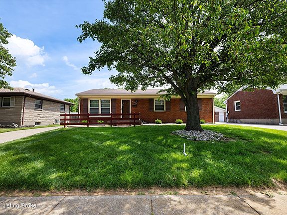 4th image of 3913 Woodgate Ln