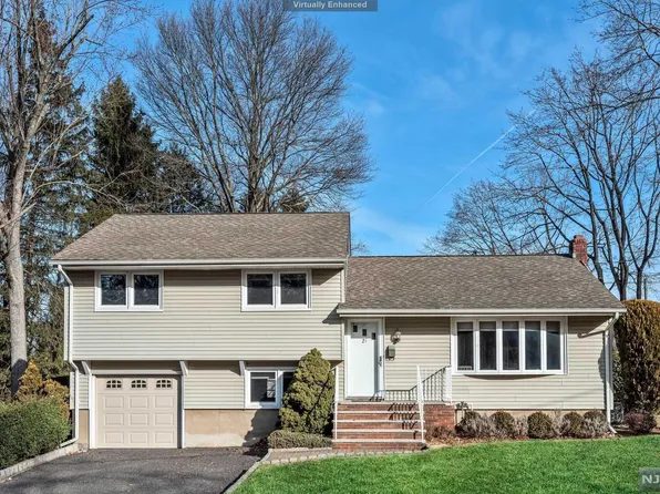 21 Demarest Ave, Closter, NJ 07624
