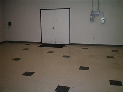 2nd image of 7720 Lorraine Ave Ste 114