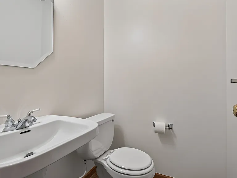 11208 Providence Ln — Photo 11