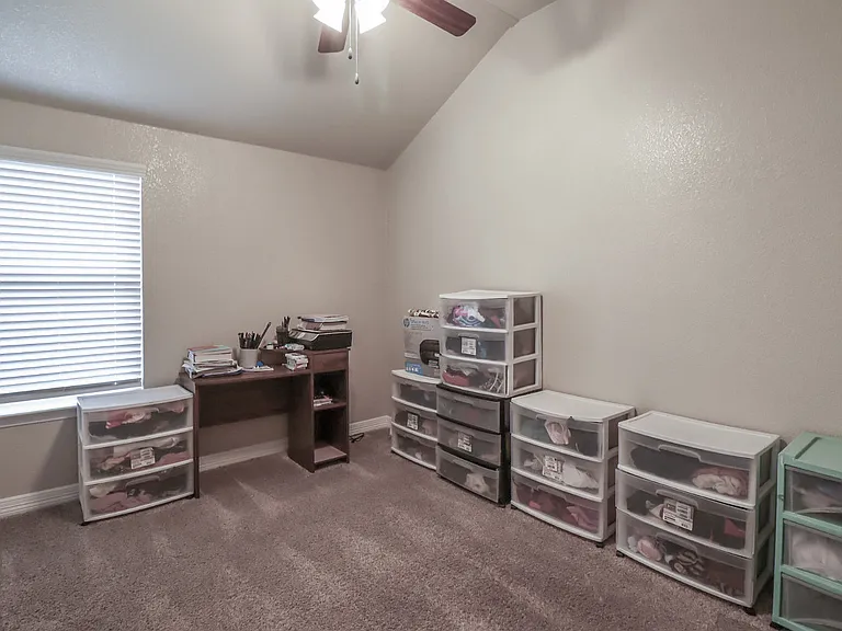 8107 Preston Hollow Dr — Photo 33