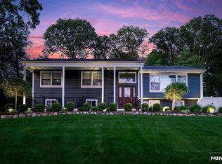 75 Hampshire Rd, Washington Township, NJ 07676