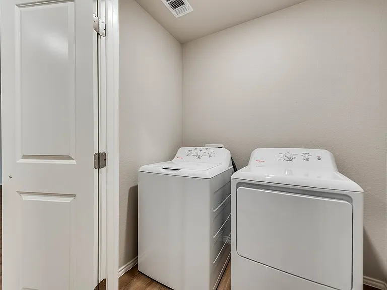 8209 E County Road 111 — Photo 14