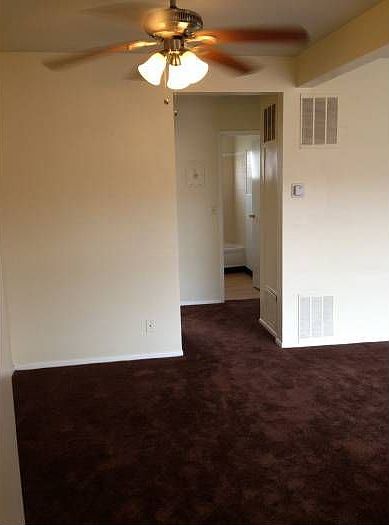 Dining area/hall bathroom