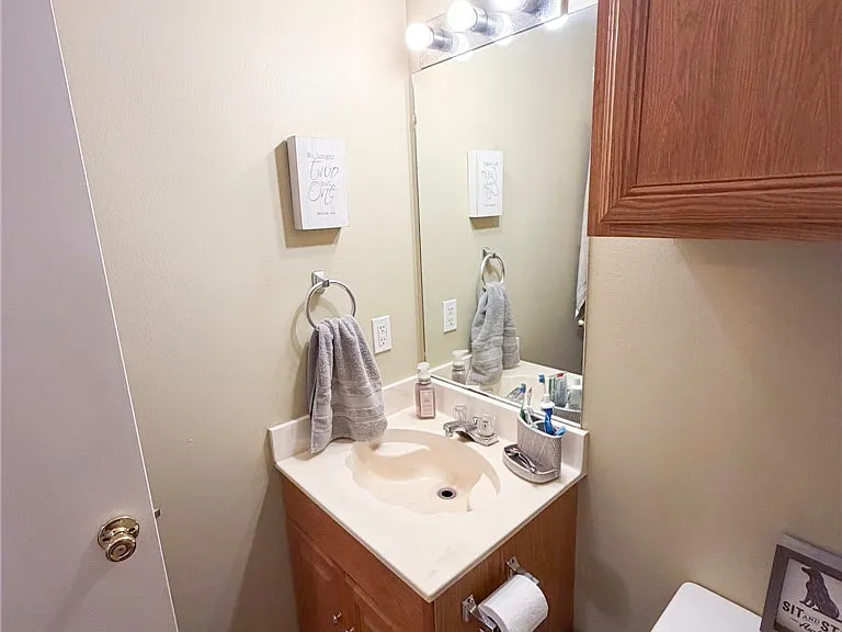 1005 Autumn Cir #B — Photo 17