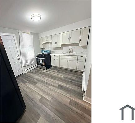 3rd image of 1122 Fairdale St