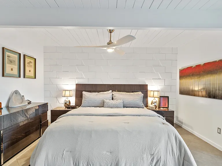 341 Sandpiper St — Photo 14