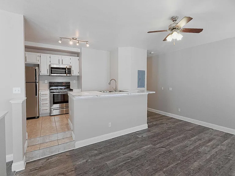 331 Fulton St — Photo 9
