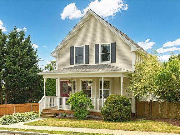 2nd image of 259 Juniper St