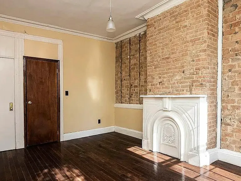 71 Grand Ave #2R — Photo 7