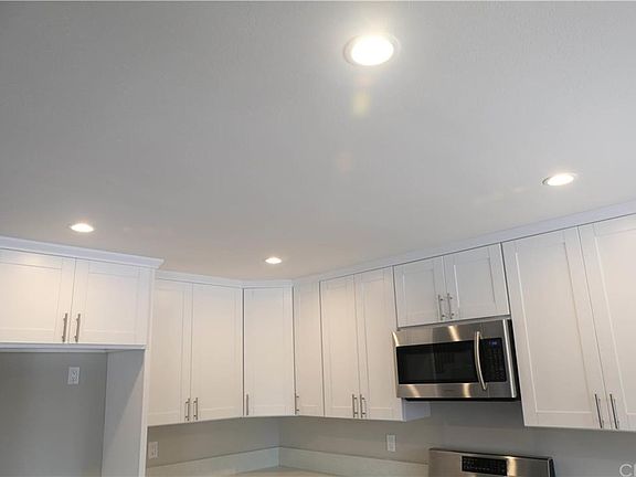 5th image of 1113 S Hollenbeck St