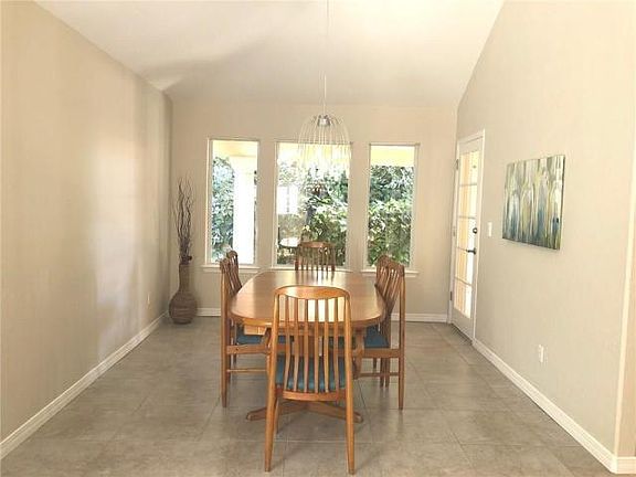 3rd image of 6120 Los Robles Dr Unit A