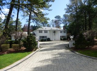 207 Ardsley Rd, Longmeadow, MA 01106