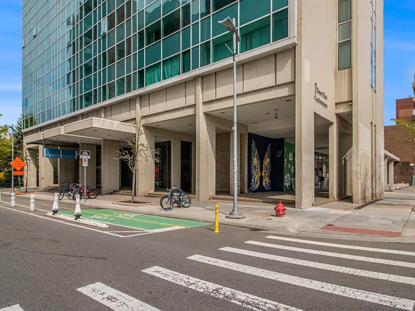 555 E William St APT 25H, Ann Arbor, MI 48104