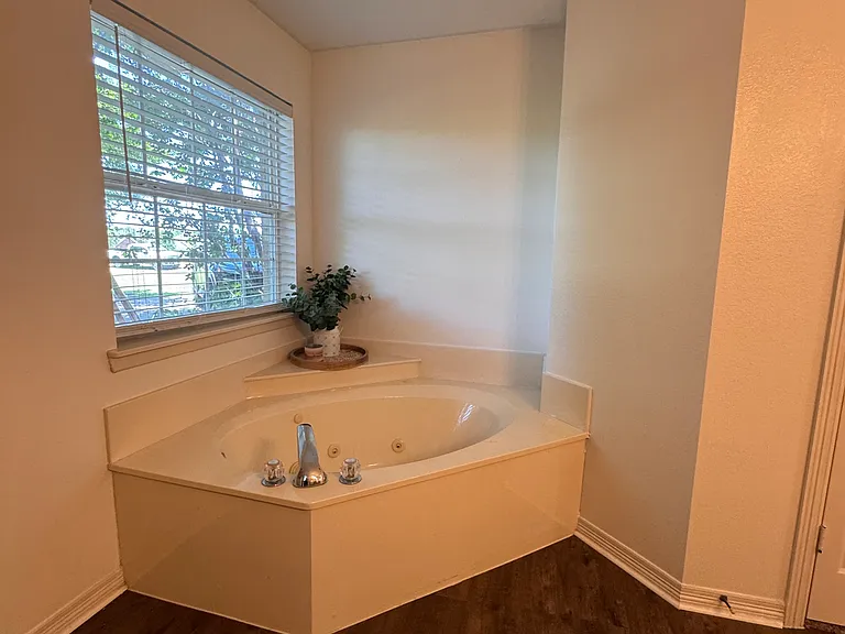 114 Flower Meadows Dr — Photo 8
