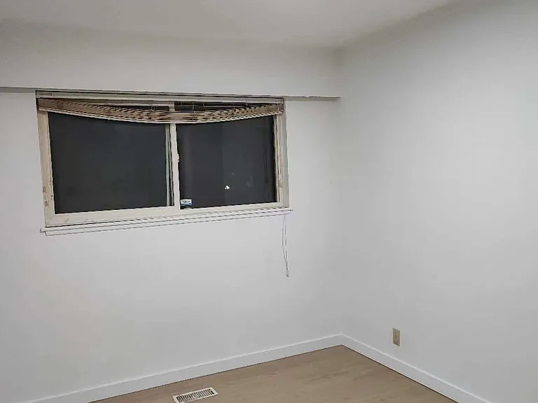 6568 E Georgia St #UPPER — Photo 10