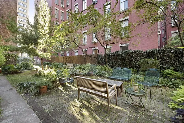 Rented by Douglas Elliman | media 11