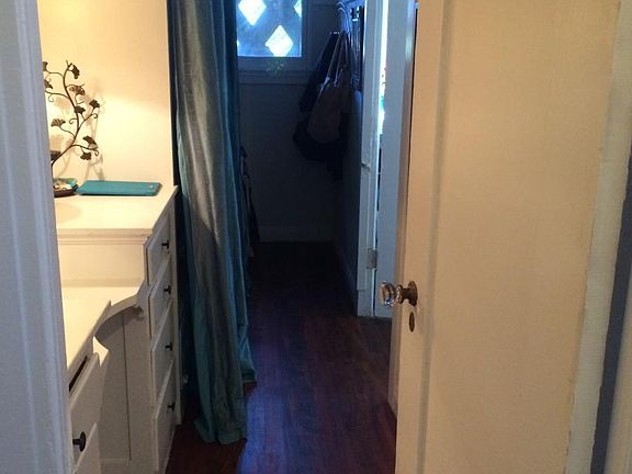 Walk In Closet