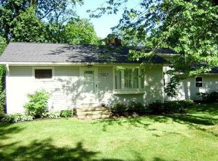 1571 Lake View Ave, Madison, OH 44057