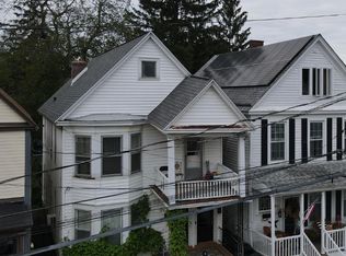 10 1/2 Munro Ct UNIT 2, Troy, NY 12180