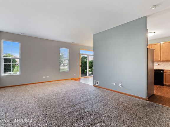 2nd image of 25056 Clare Cir