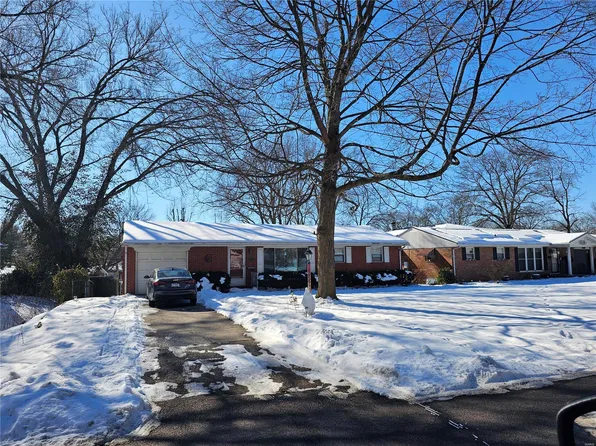 820 Bee Tree Ln, East Alton, IL 62024