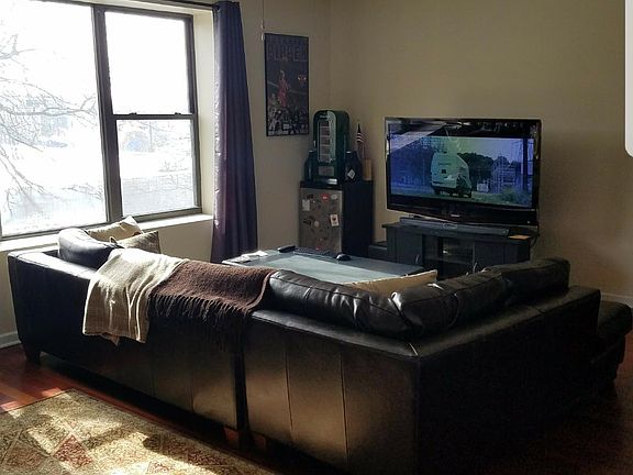 5th image of 3148 W Byron St Unit 3