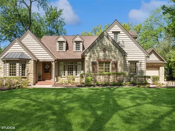9742 Sagamore Rd, Leawood, KS 66206