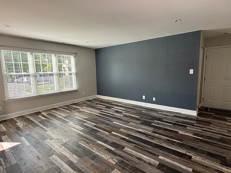 227 Derry Hill Ct #227 — Photo 3